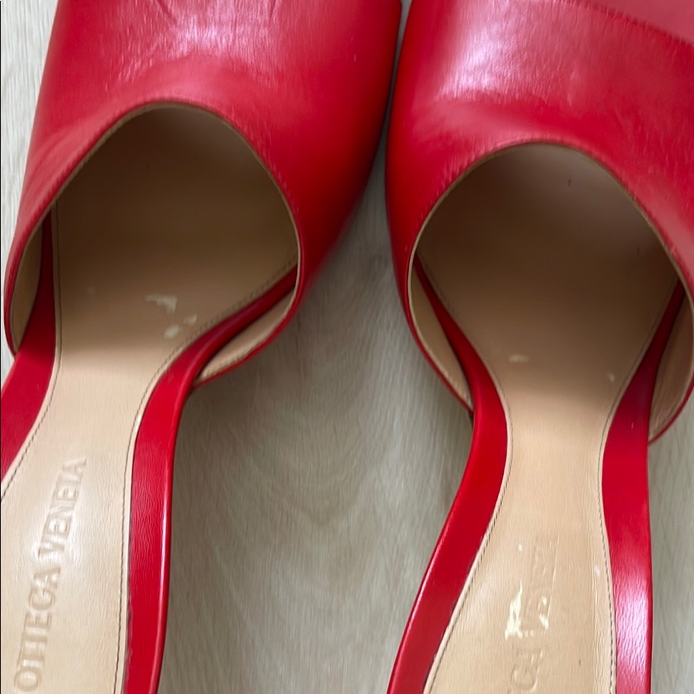 Bottega Veneta Red Leather Women's Mules size 39, new without box - Picture 4 of 9